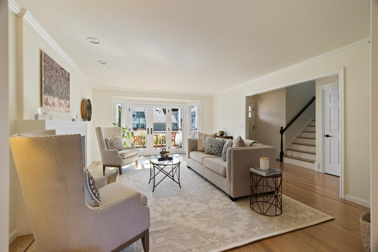 213 Miramontes Avenue