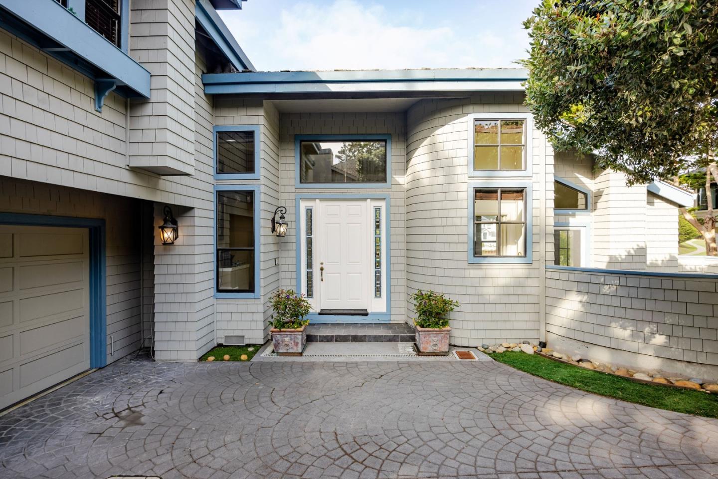 15 Ashdown Place