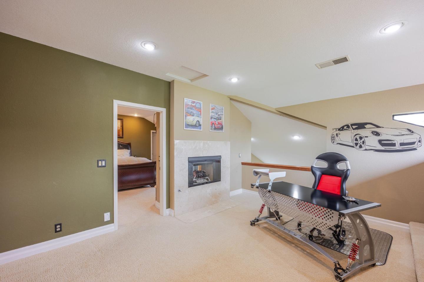 15 Ashdown Place