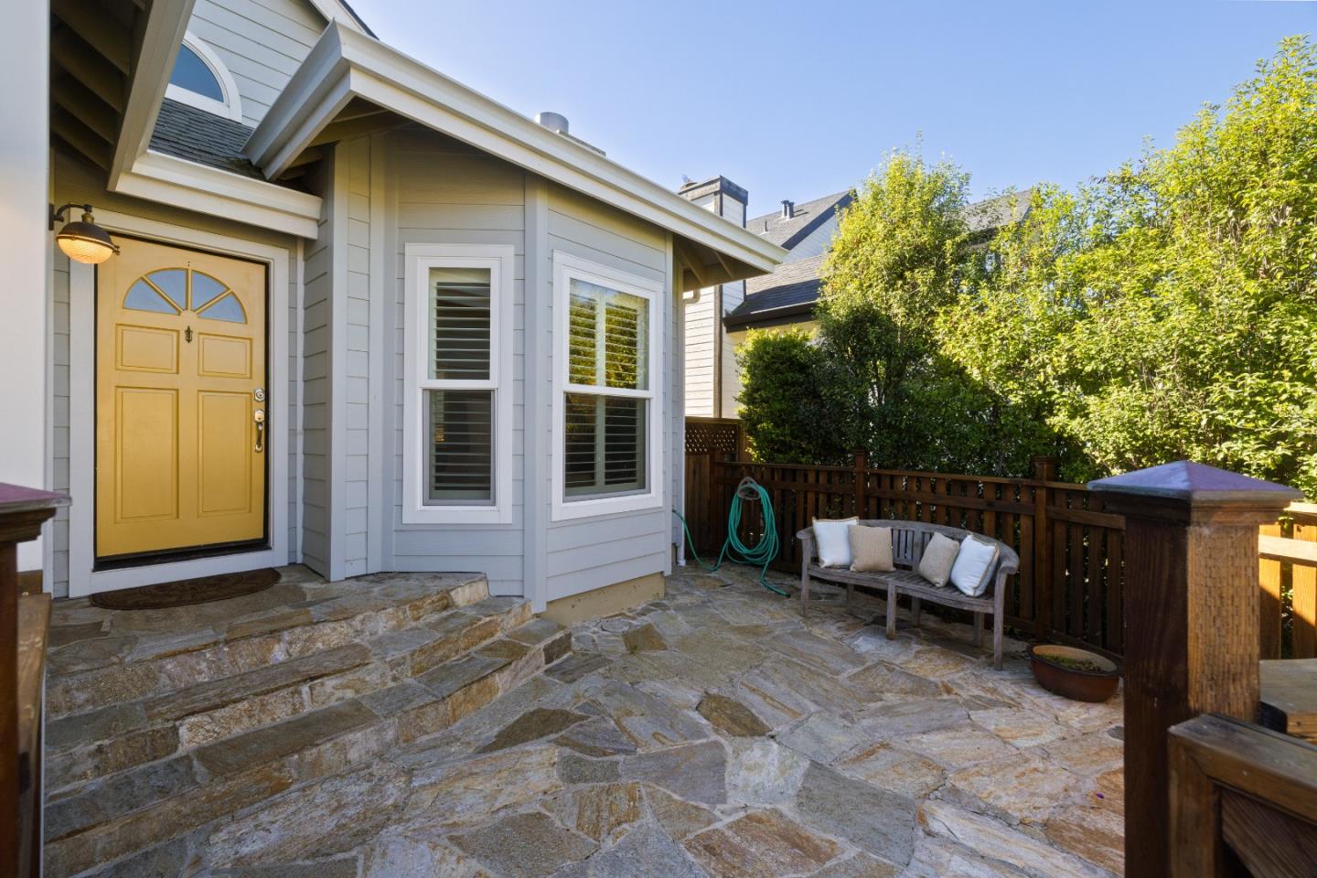 420 Valdez Avenue