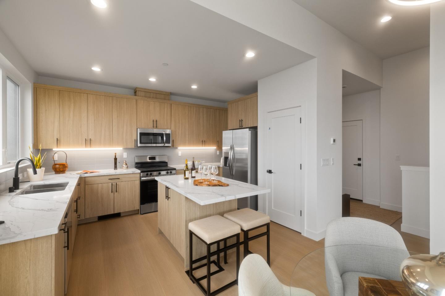 803 Fassler Avenue 2