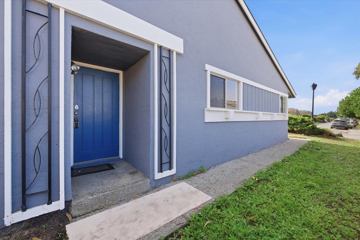 957 South Arnold Way