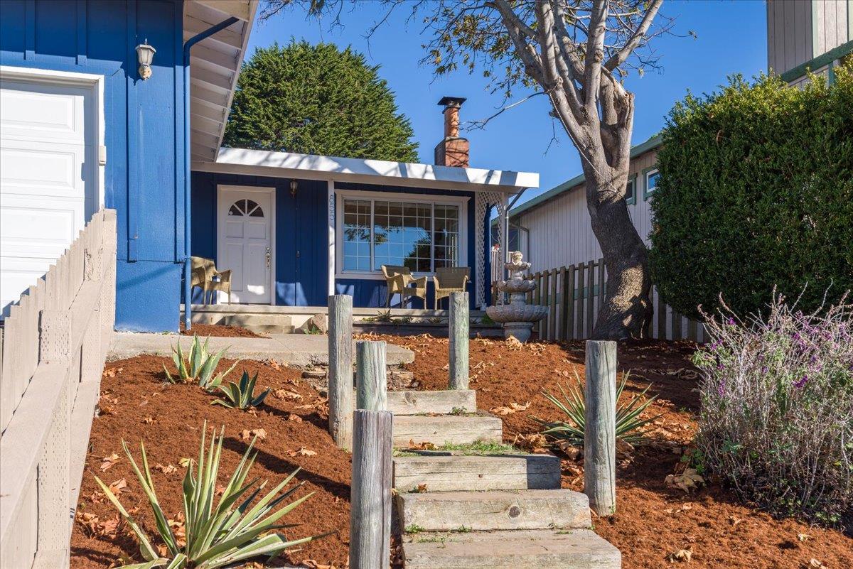 855 Sierra Street