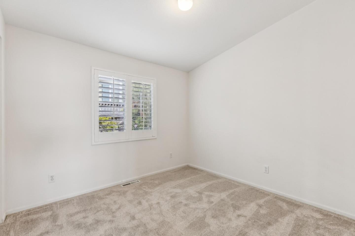 6 Sunset Terrace Unit: 6
