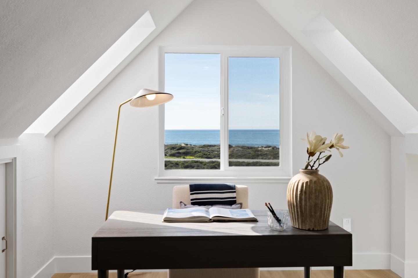 211 Washington Boulevard