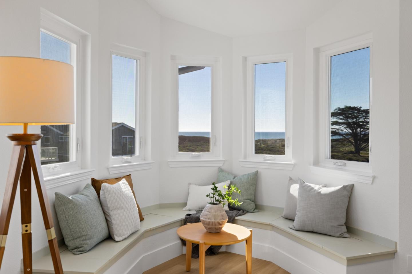 211 Washington Boulevard