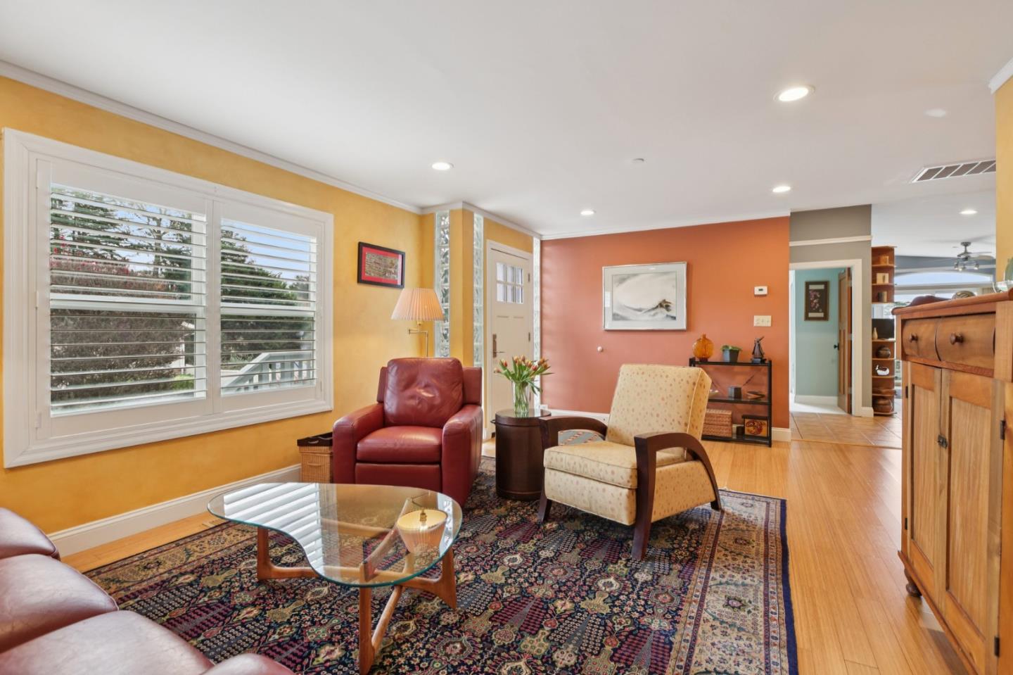 696 Francisco Street