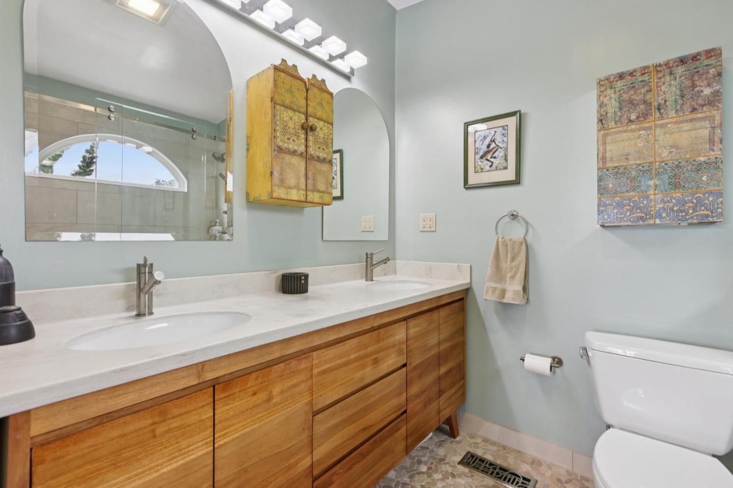 696 Francisco Street