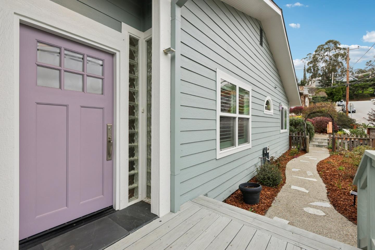 696 Francisco Street