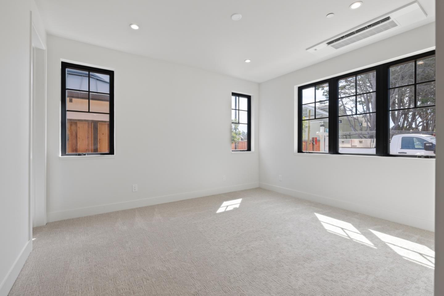 525 Creekside Court LOT 2