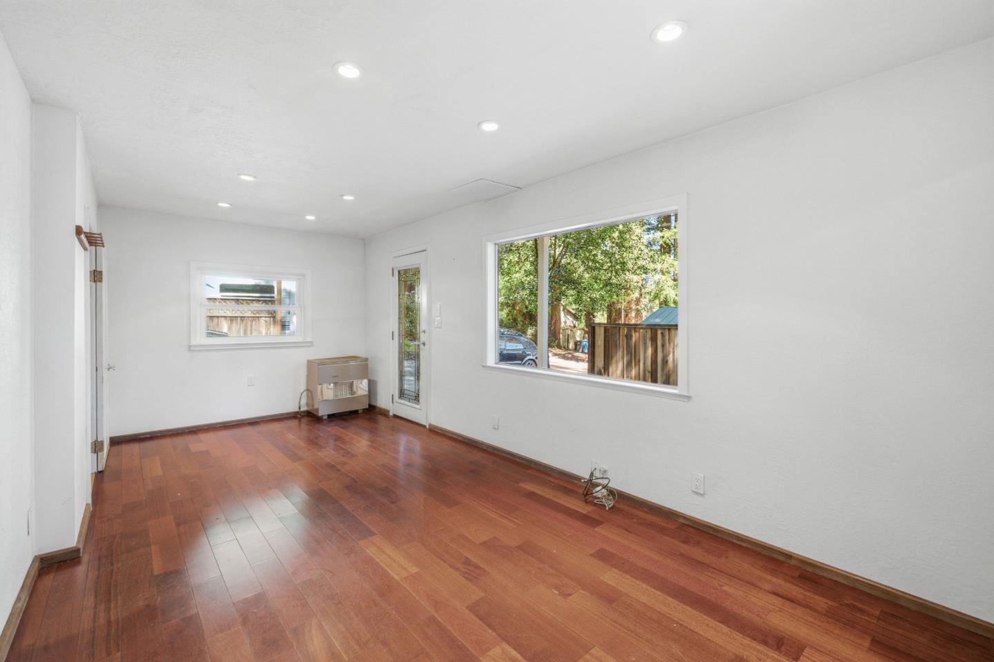 8965 Redwood Drive