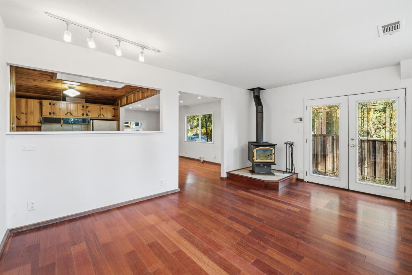 8965 Redwood Drive