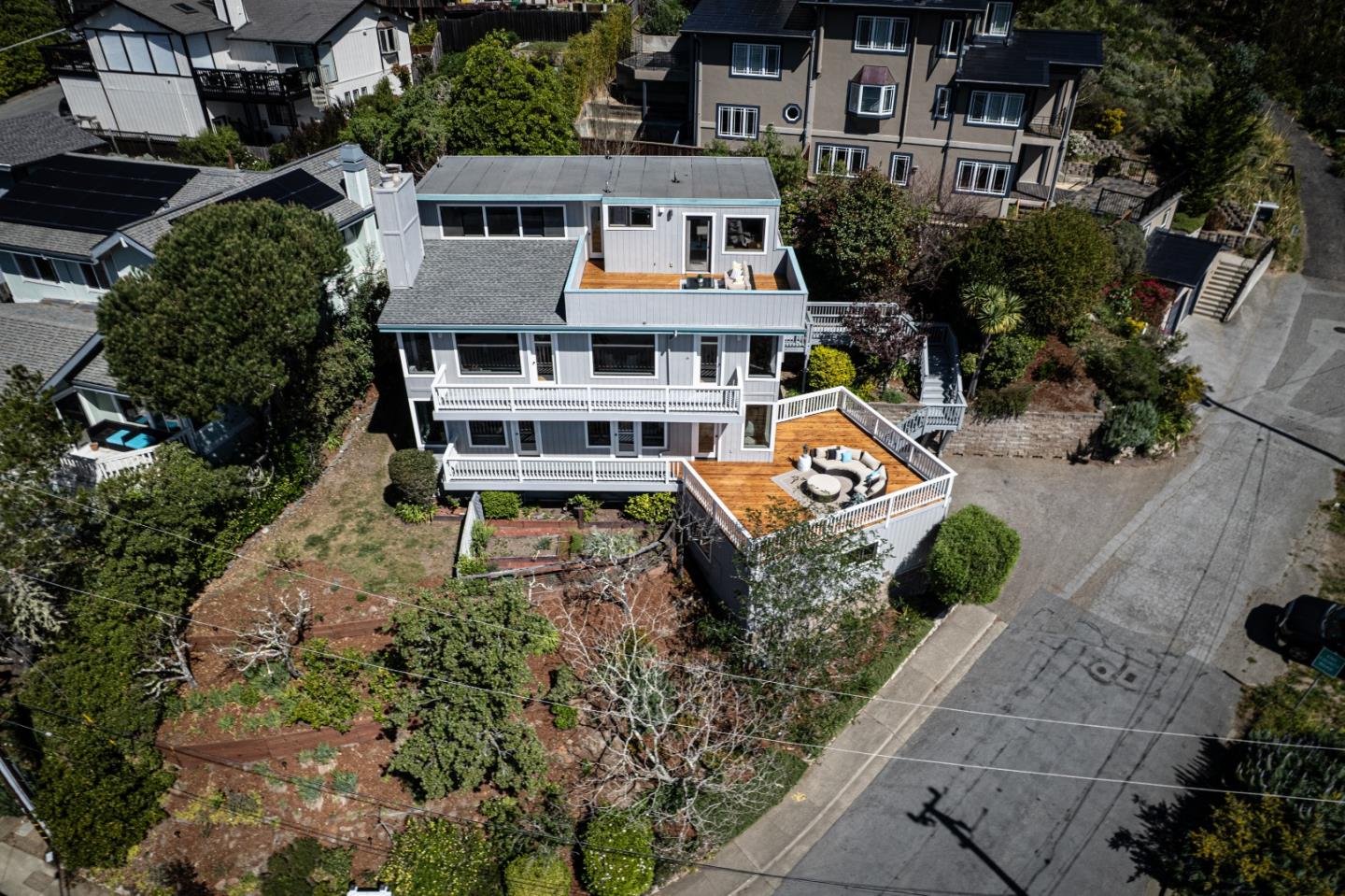 103 Dolphine Avenue