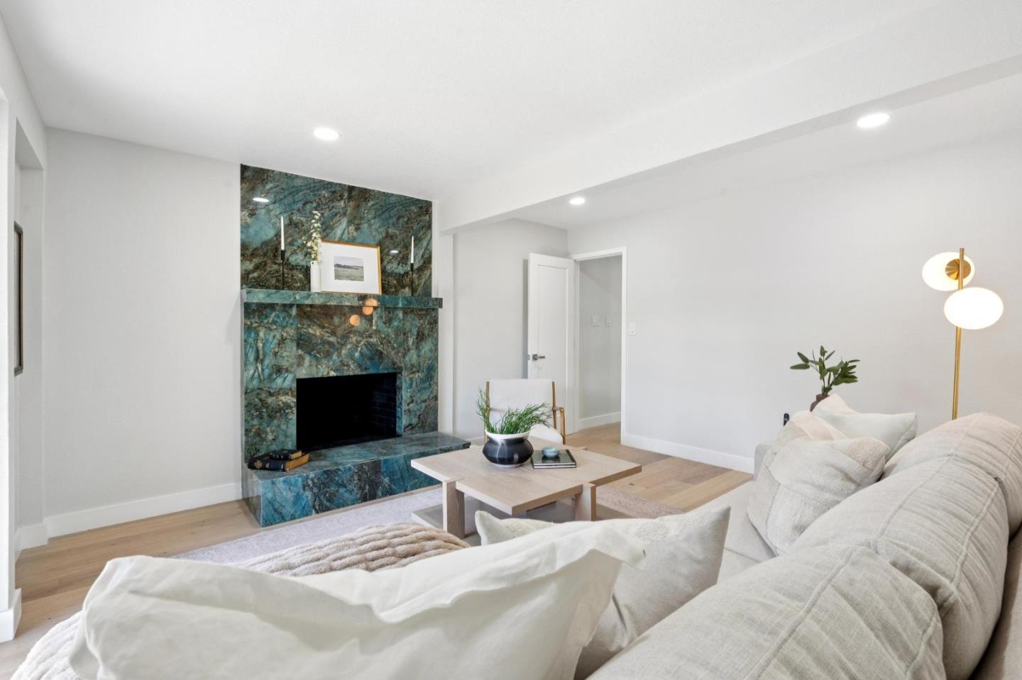 846 San Ramon Avenue