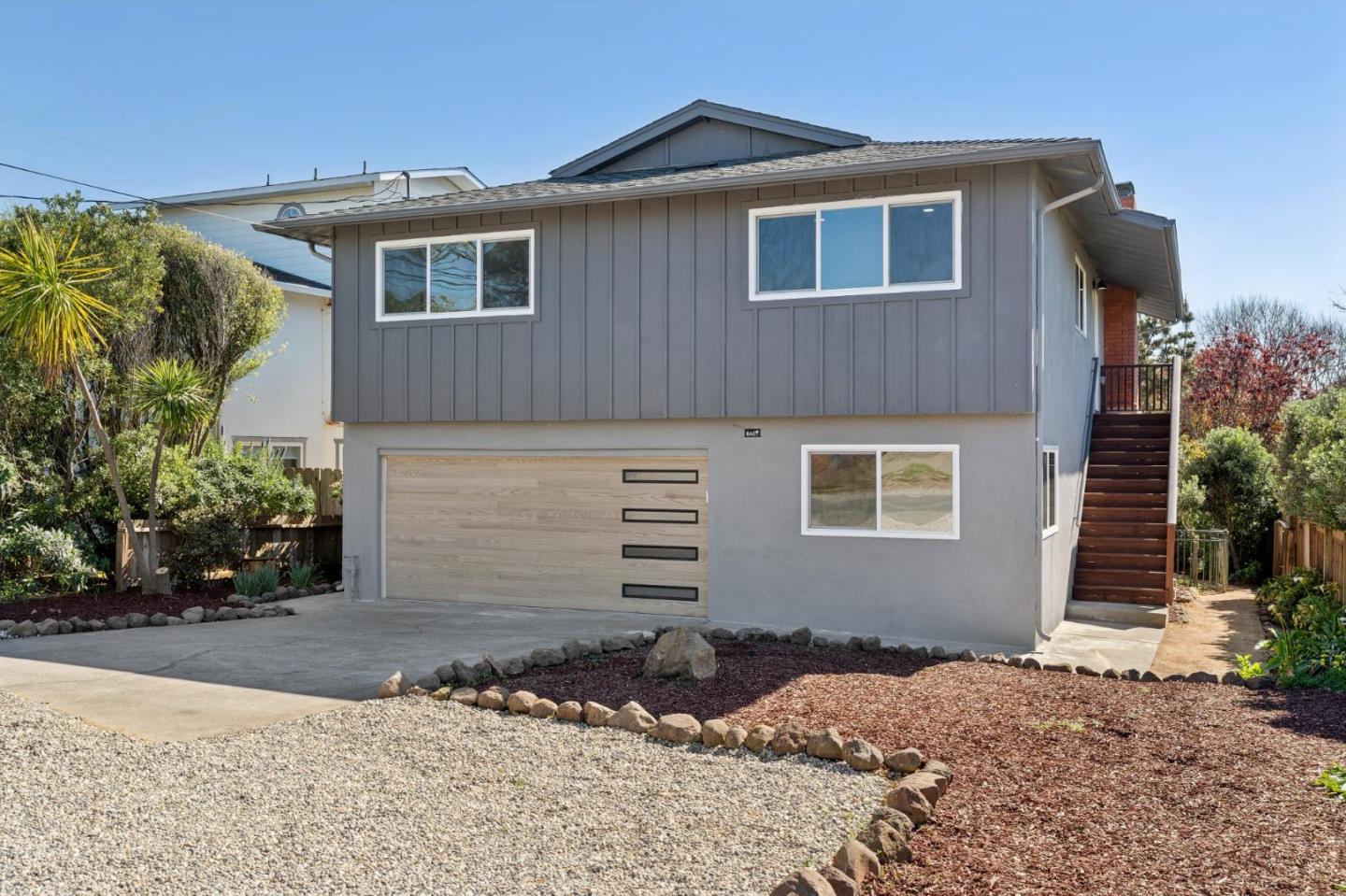 846 San Ramon Avenue