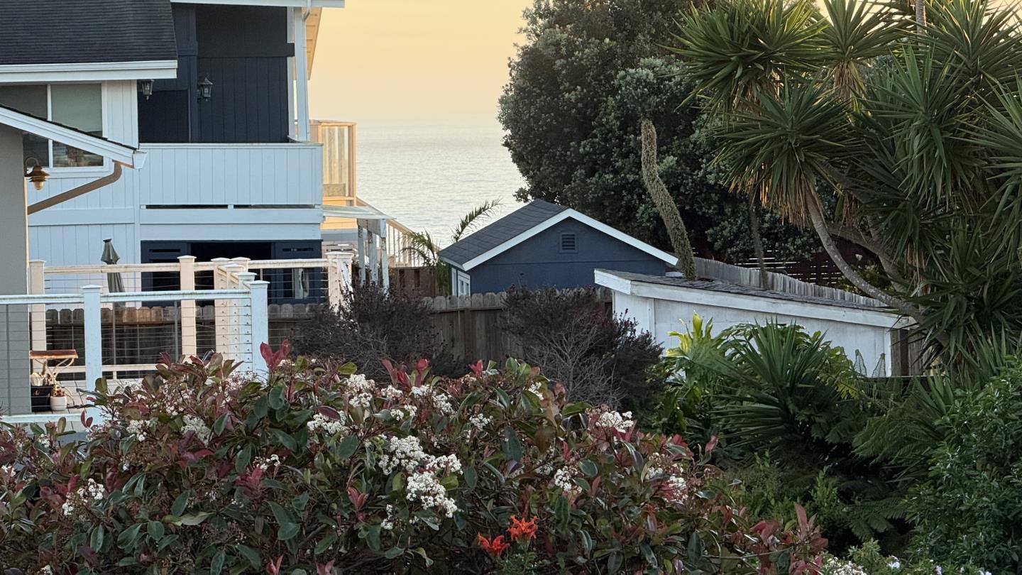 846 San Ramon Avenue