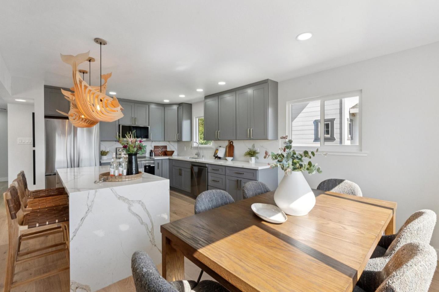 846 San Ramon Avenue