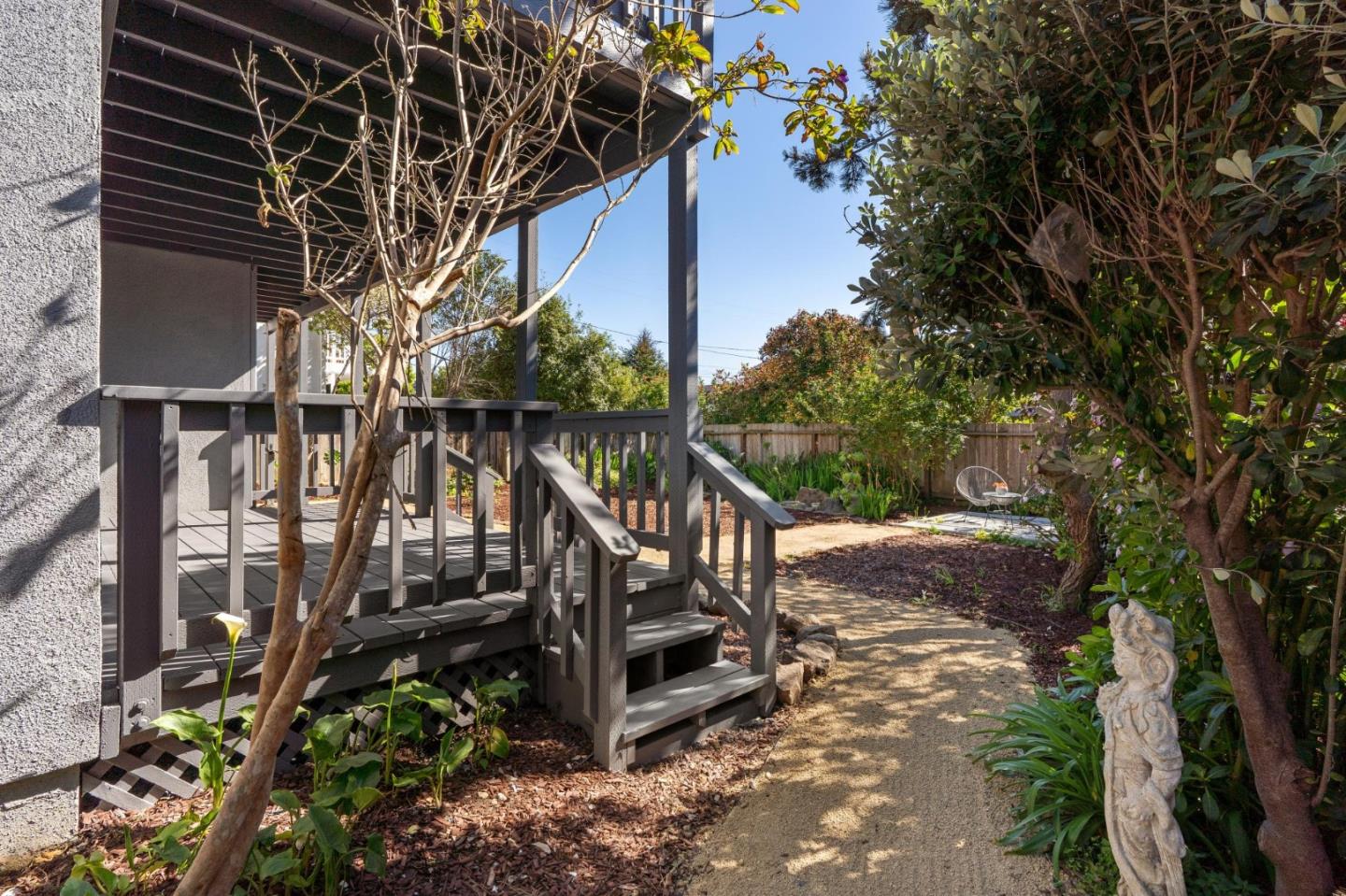 846 San Ramon Avenue