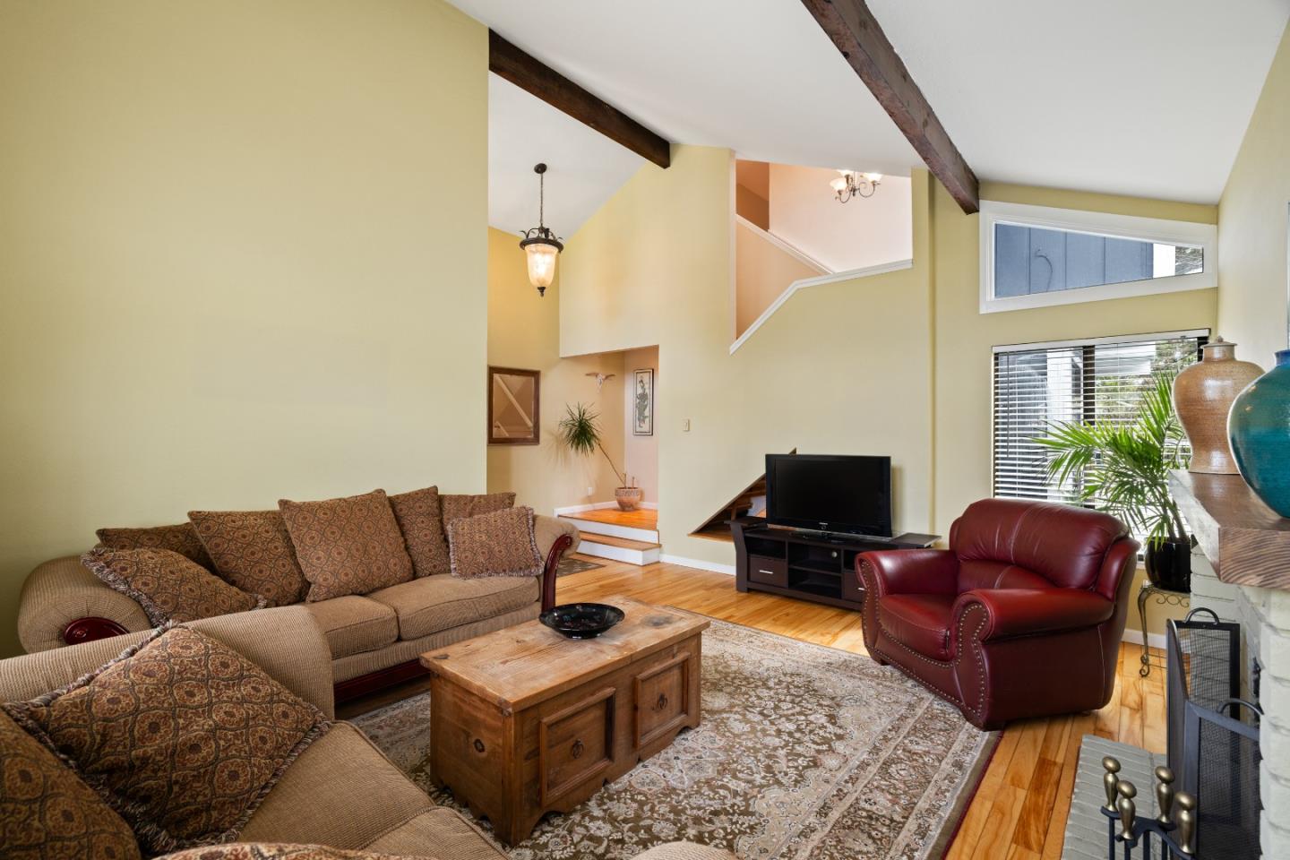 256 6th Street