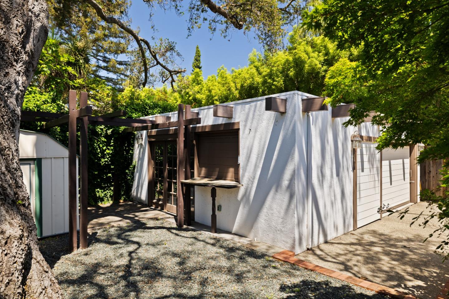 225 Coleridge Avenue