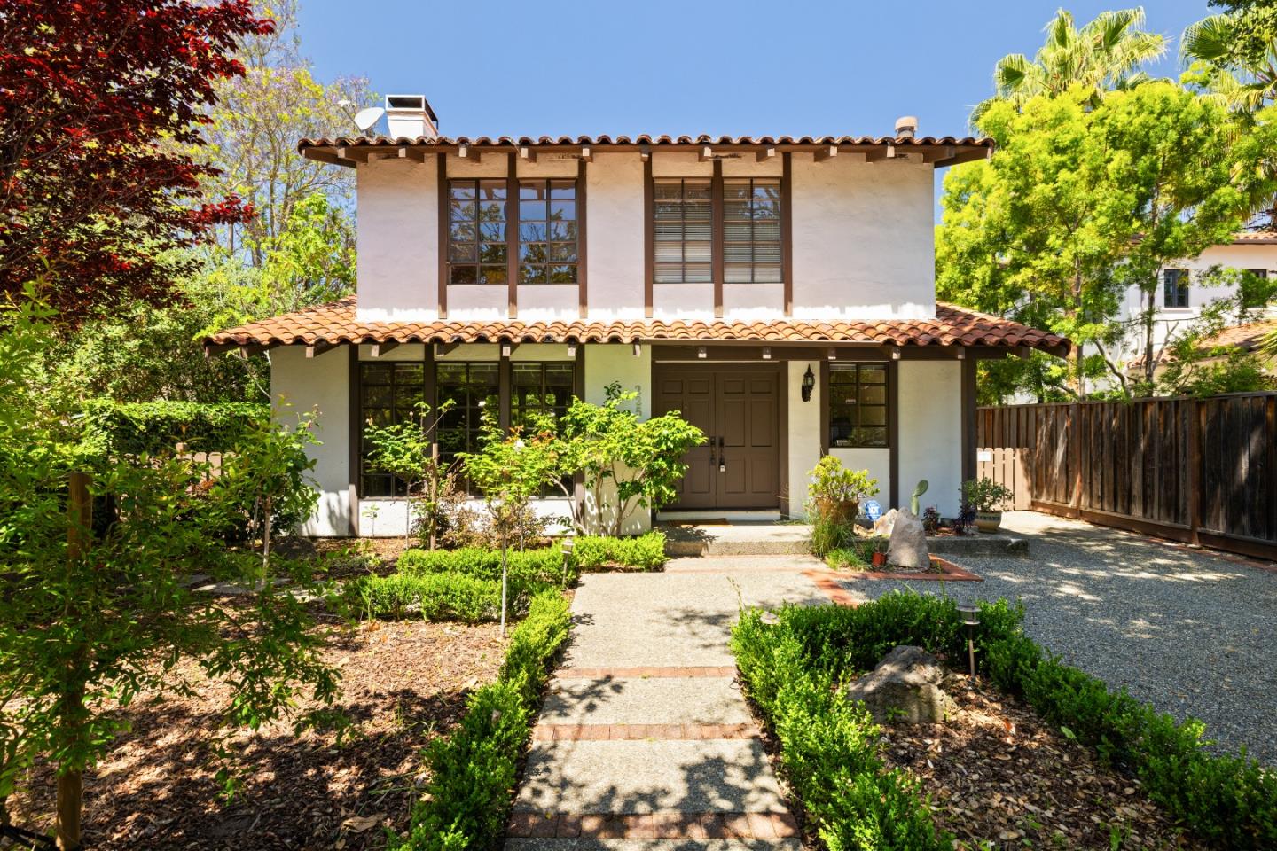 225 Coleridge Avenue