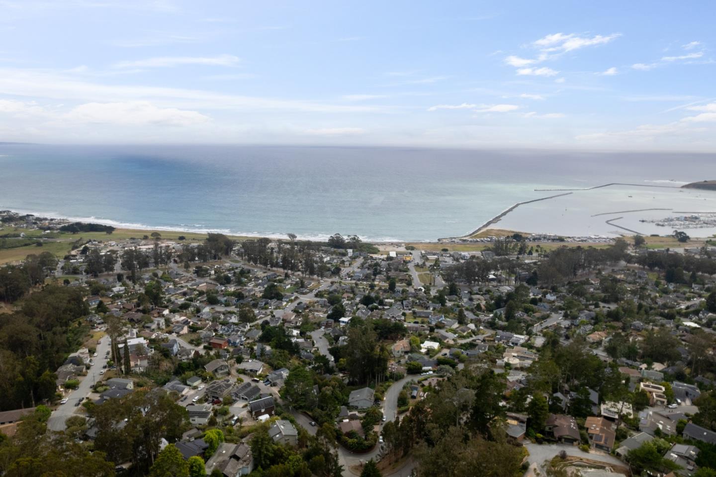 374 El Granada Boulevard