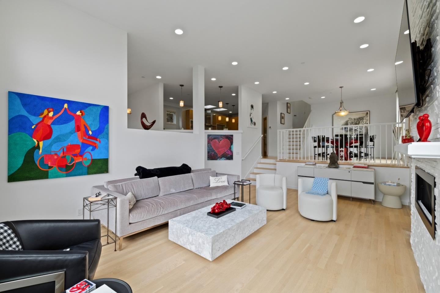 374 El Granada Boulevard