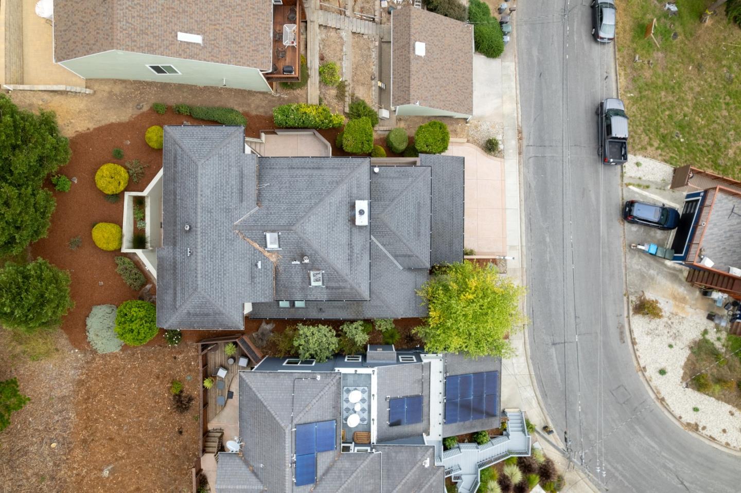 374 El Granada Boulevard