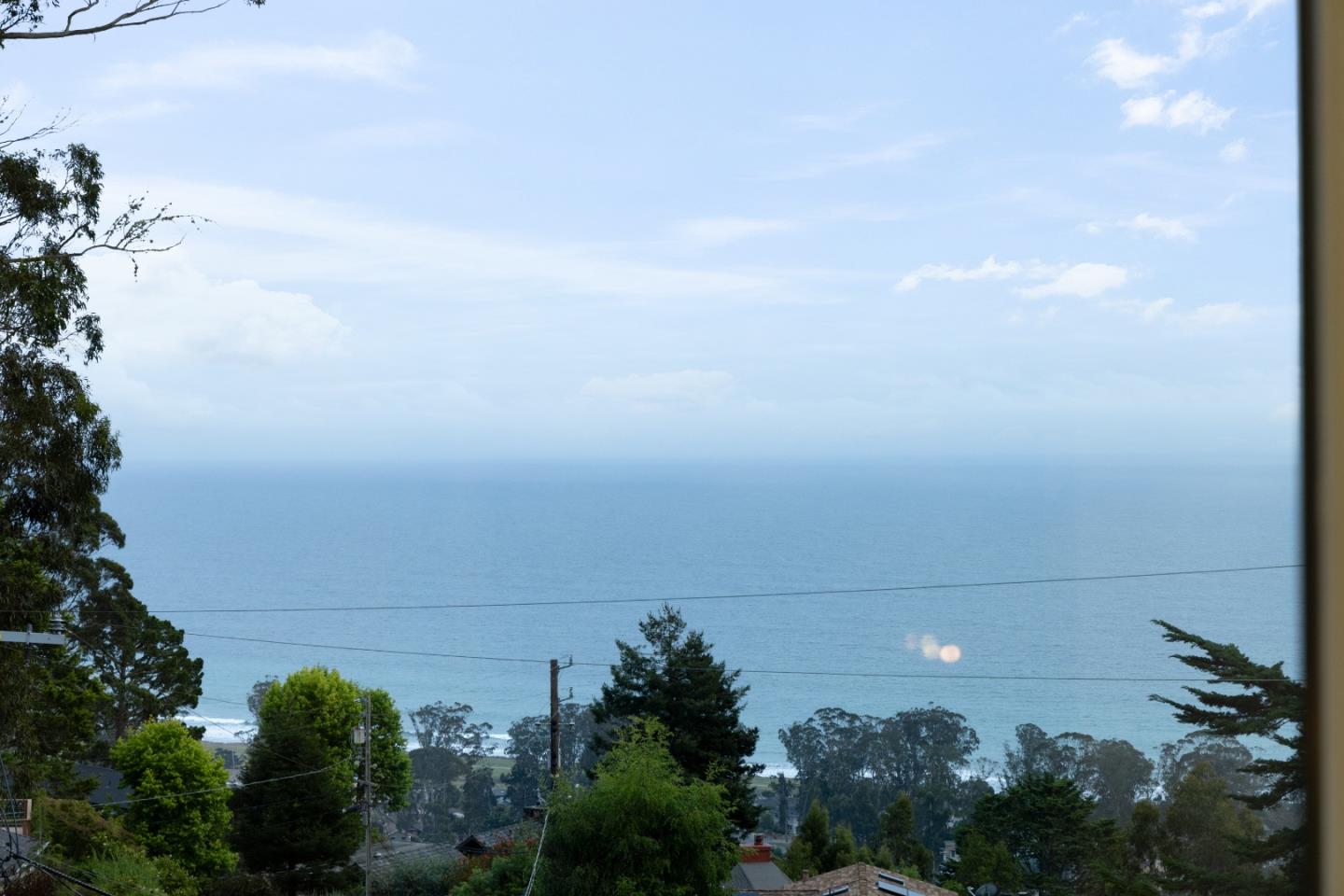 374 El Granada Boulevard