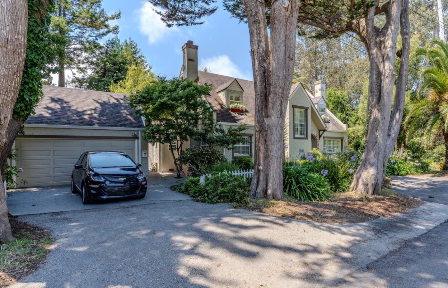 212 Angelita AVE