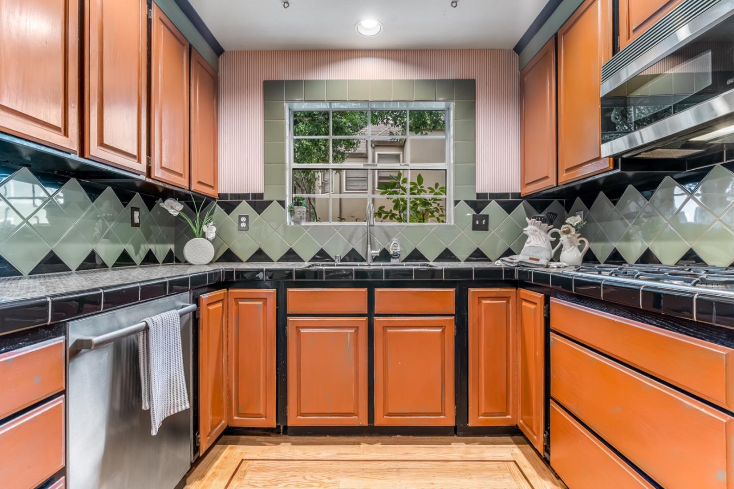 212 Angelita AVE