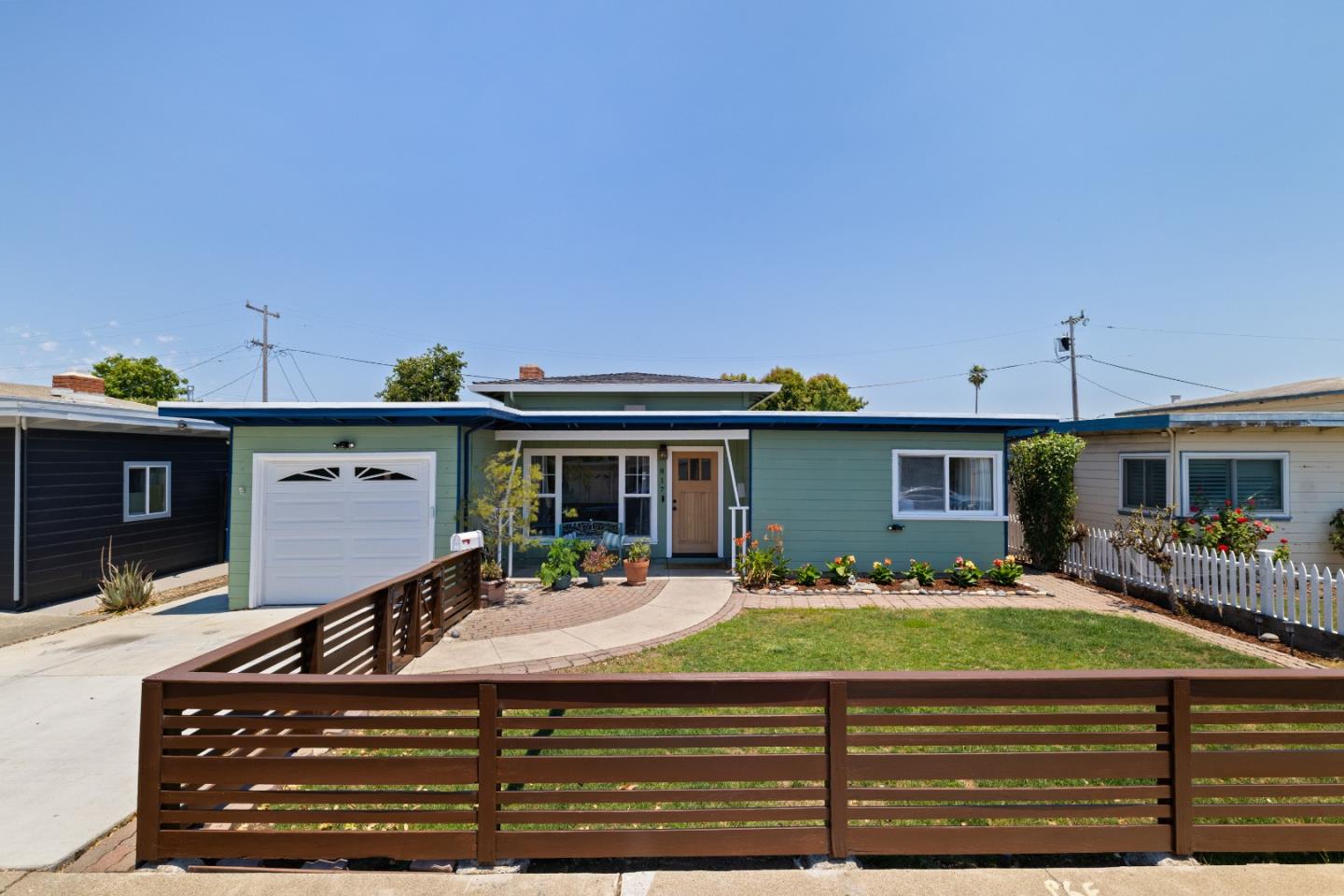 817 Rand Street