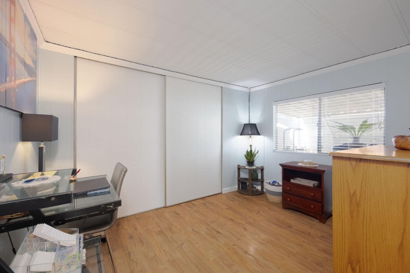 Dolphin CT Unit: 12