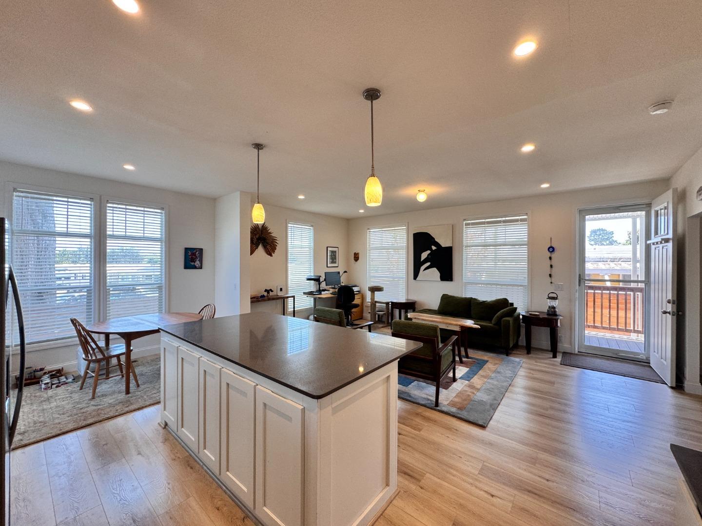 41 Oceanview AVE 41