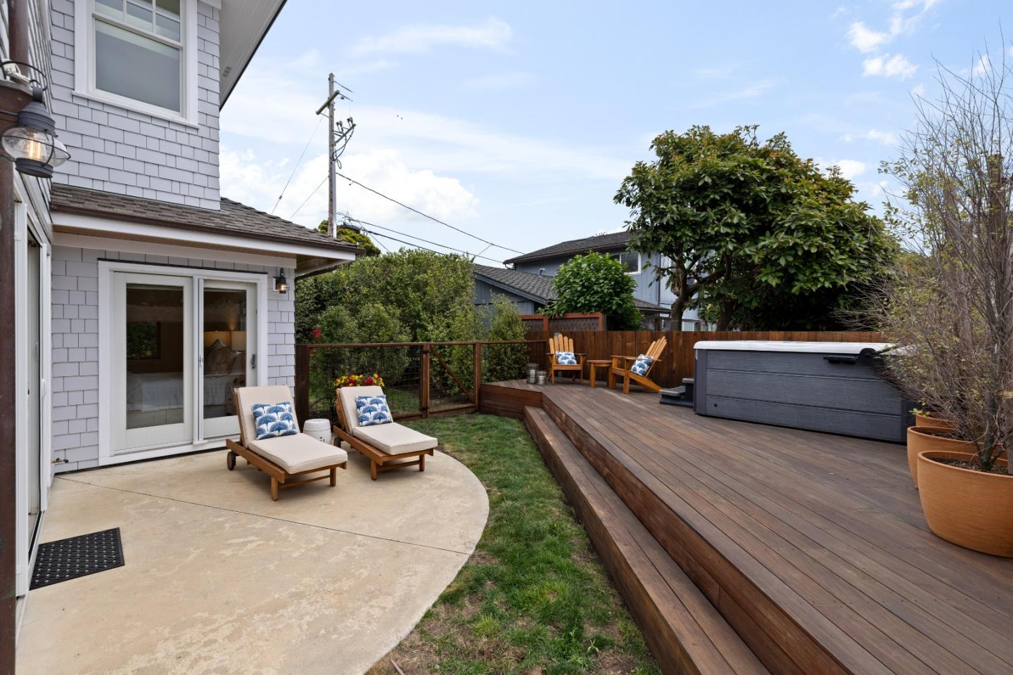 2 Alameda AVE