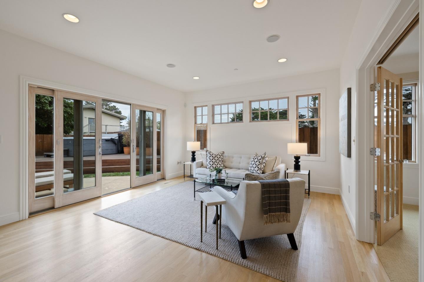 2 Alameda AVE