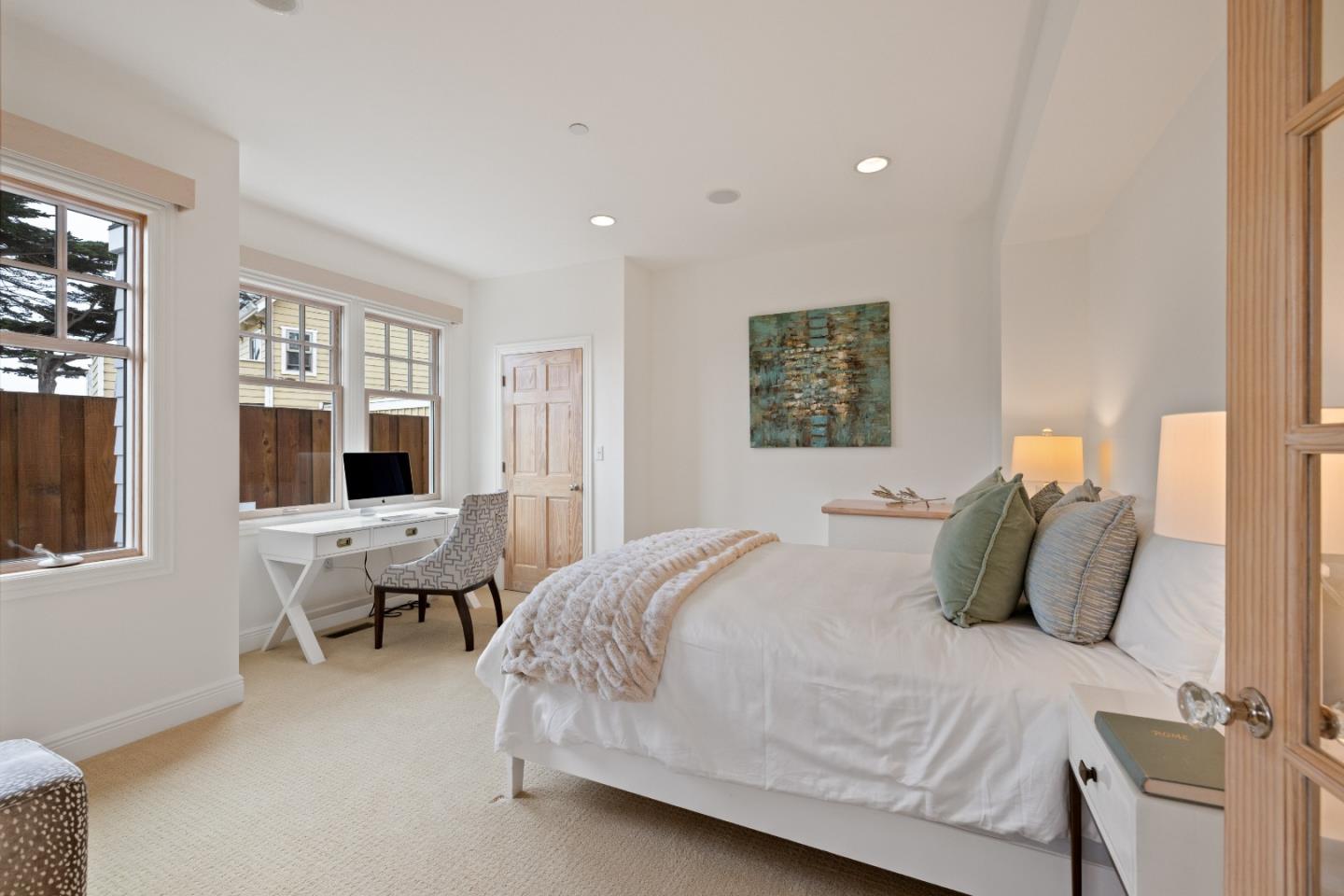 2 Alameda AVE