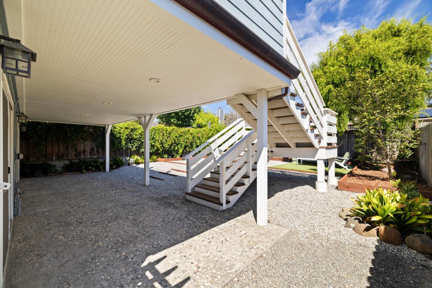 55 Alameda AVE