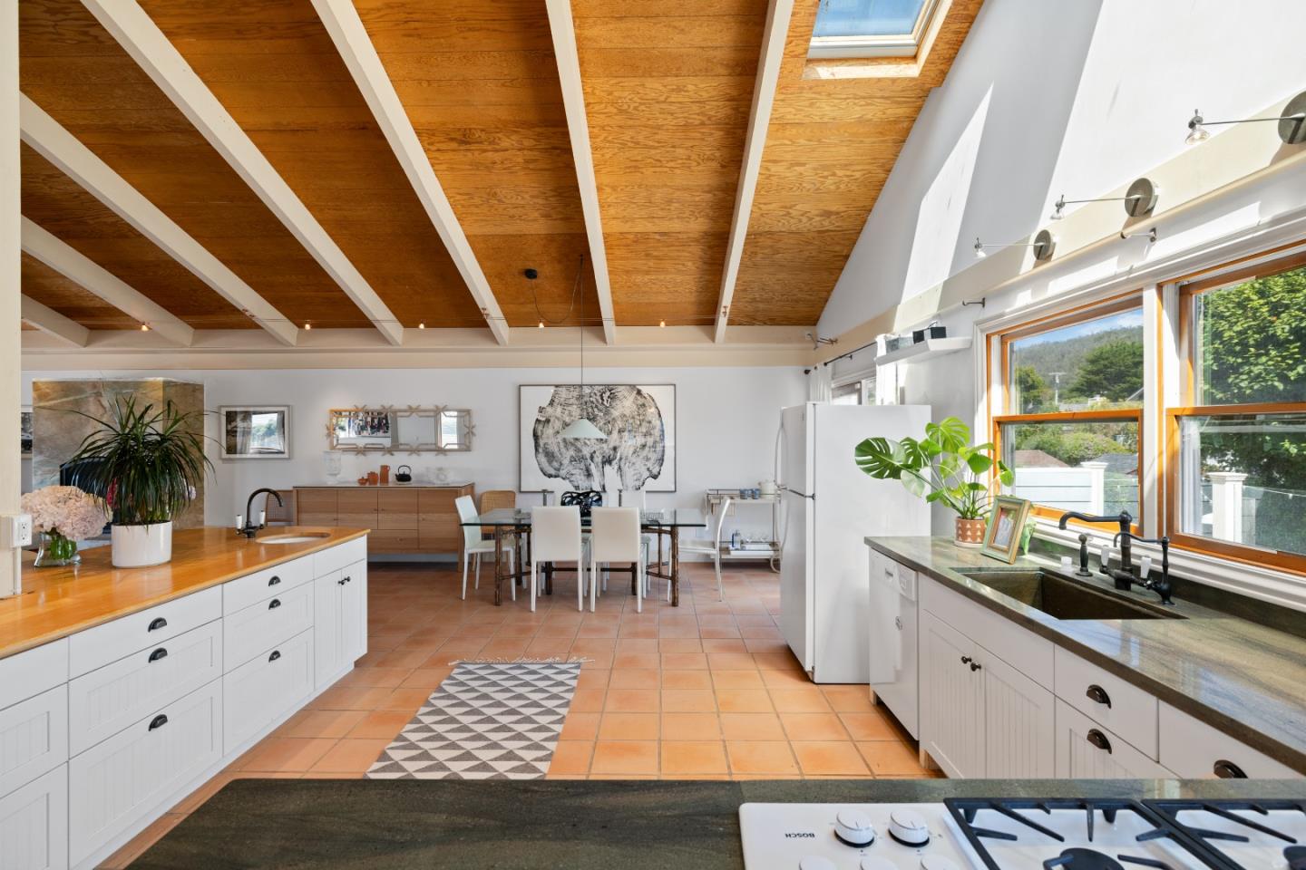 55 Alameda AVE