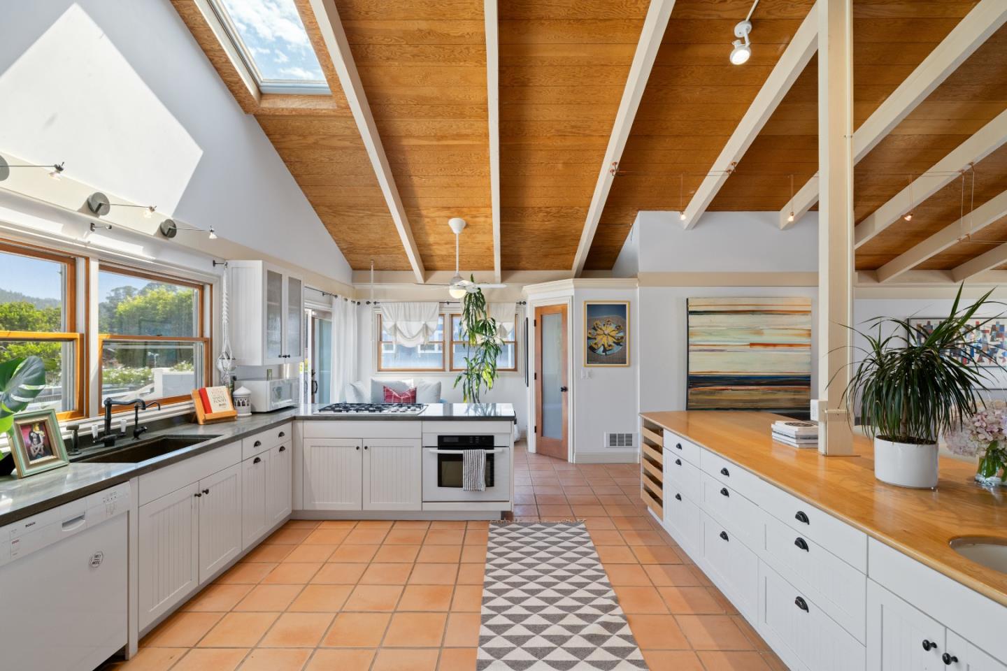 55 Alameda AVE