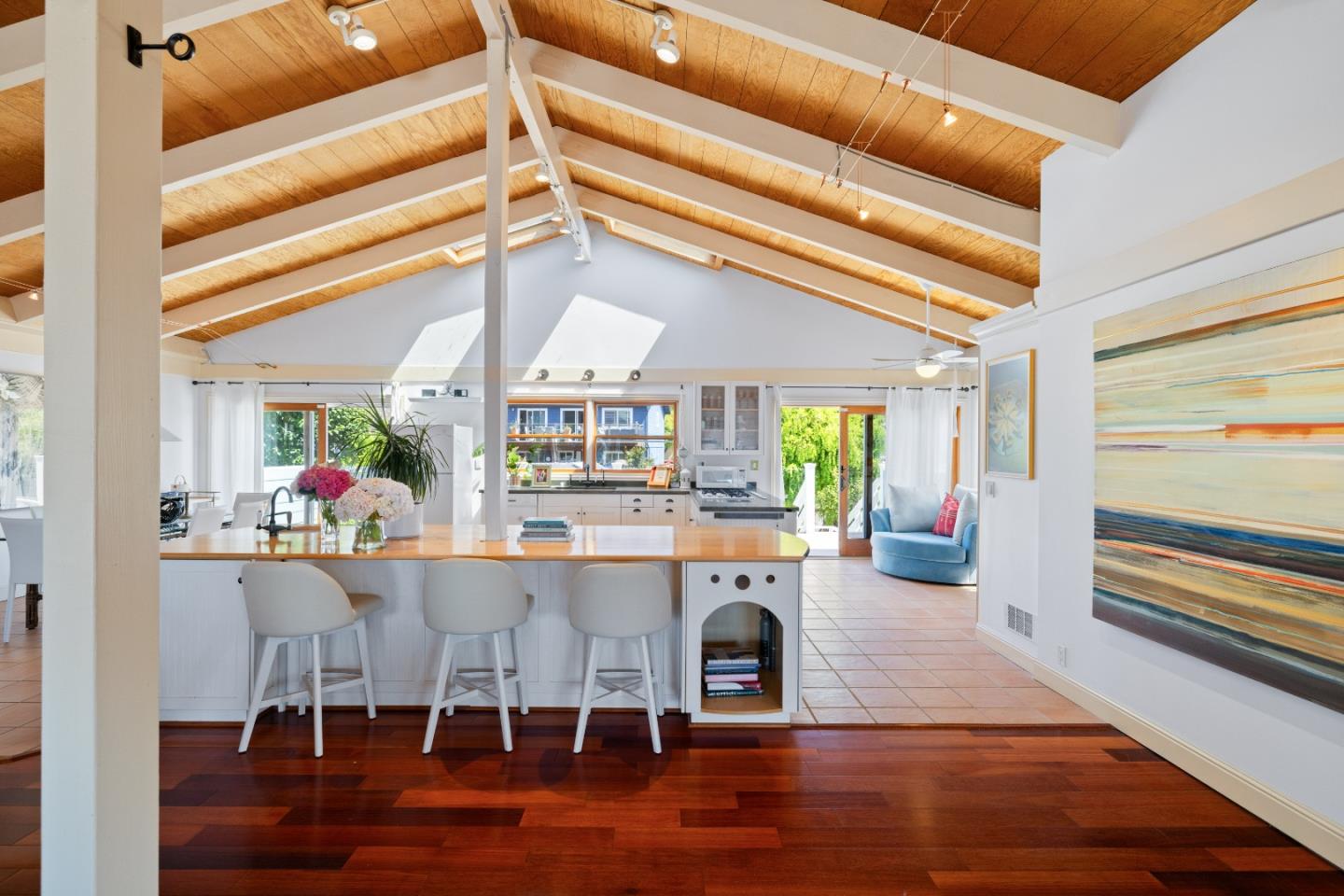 55 Alameda AVE