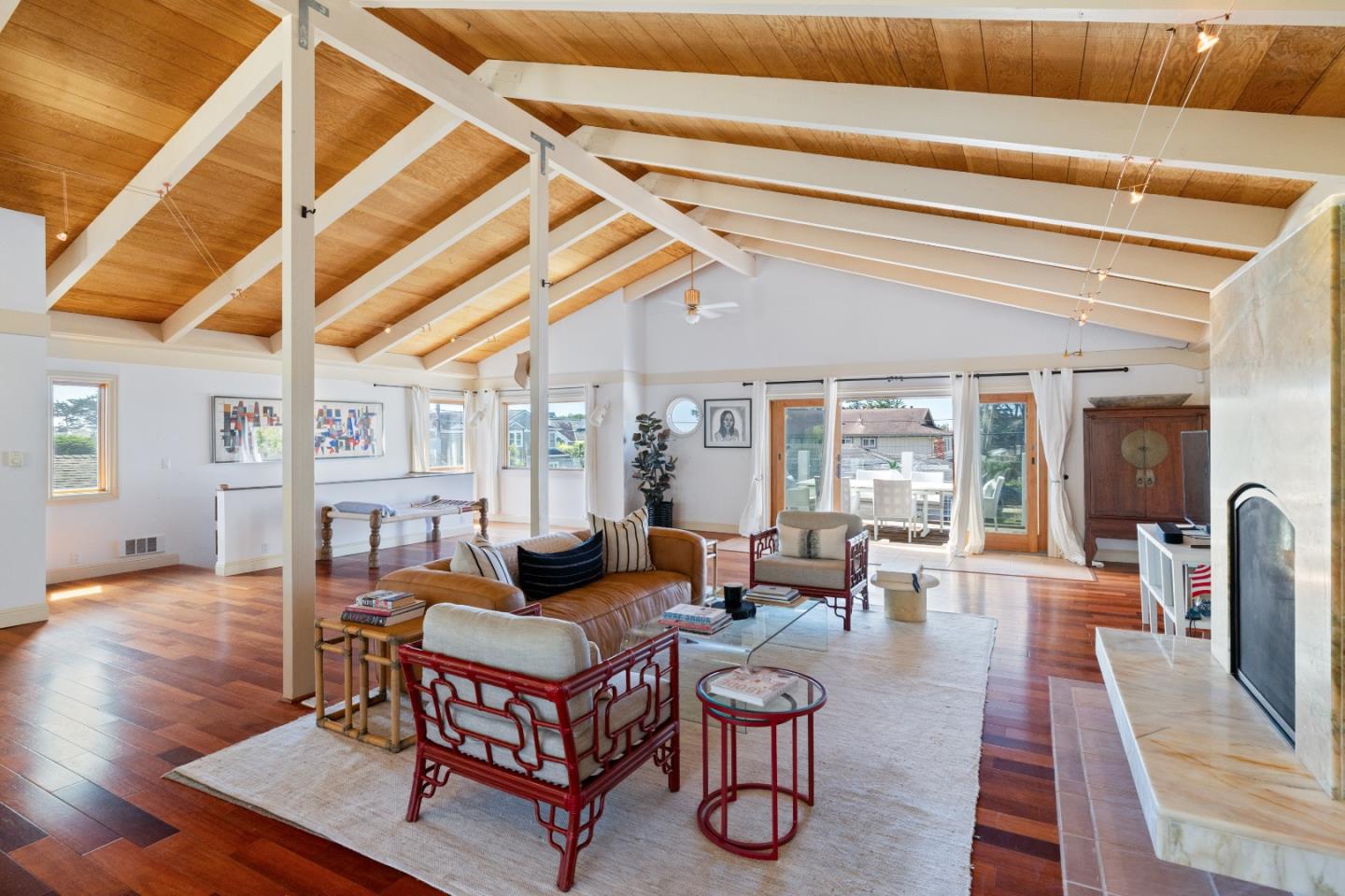 55 Alameda AVE