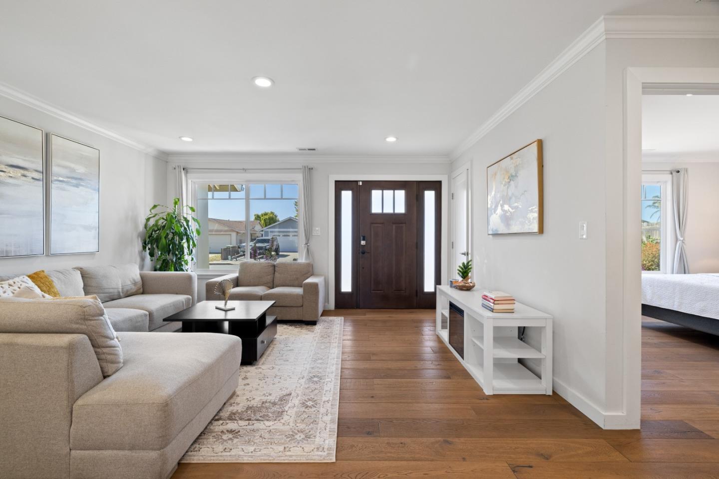 1575 Mizzen LN
