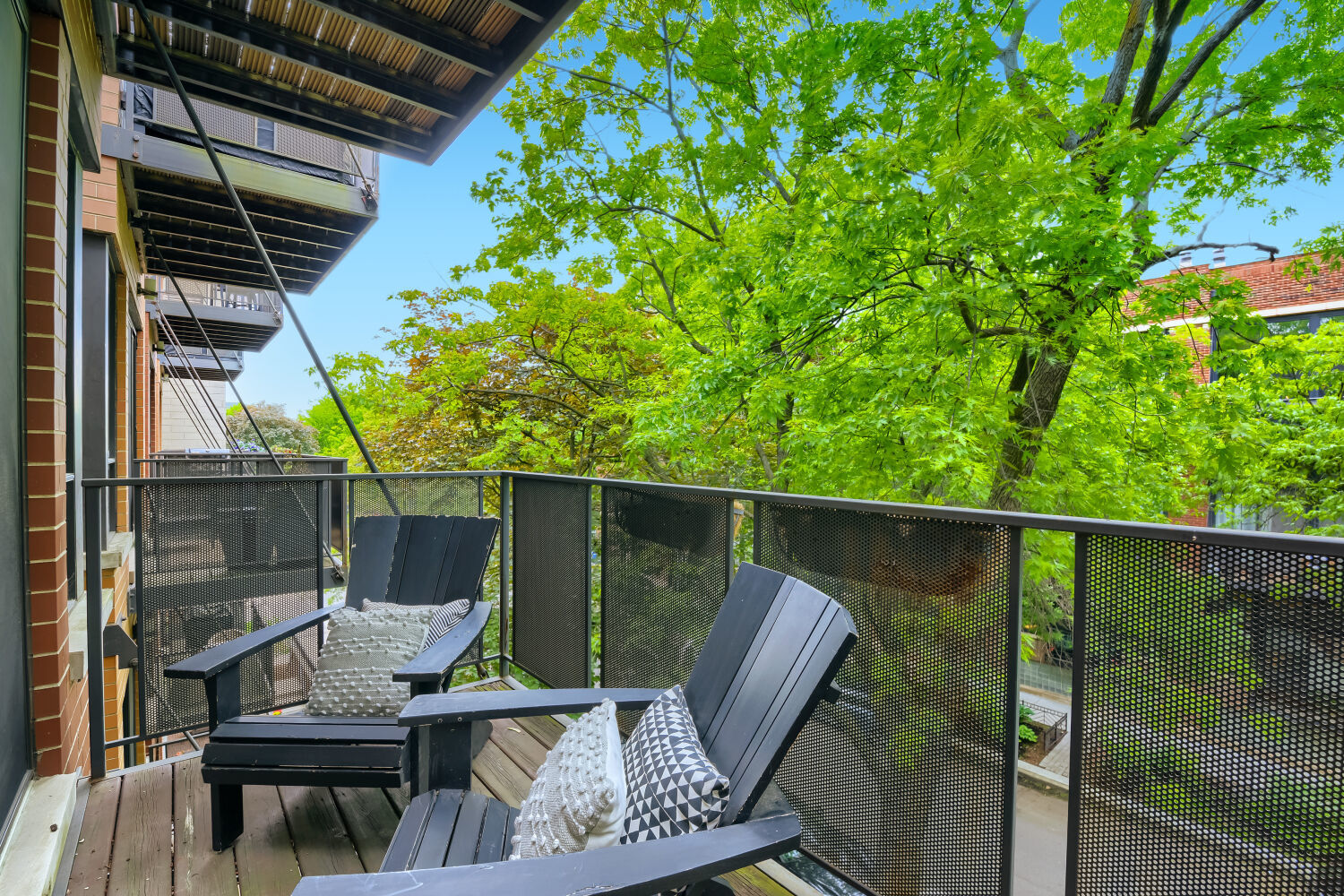 2251 W Wabansia Avenue Unit: 306