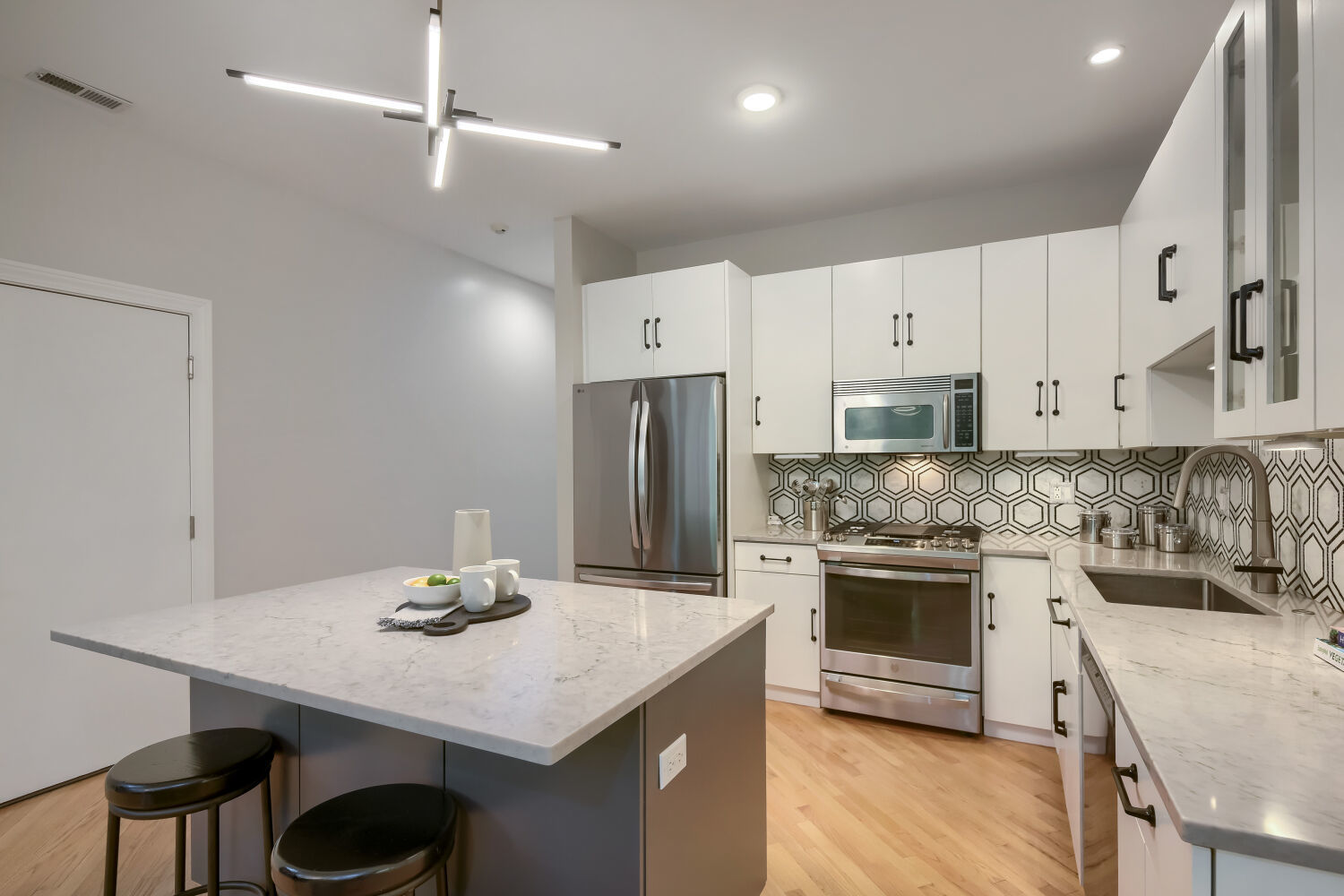 2251 W Wabansia Avenue Unit: 306