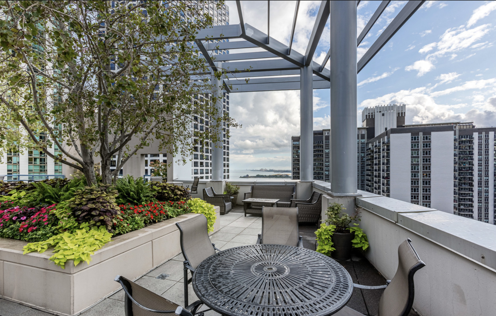 201 N Westshore Drive Unit: 2006