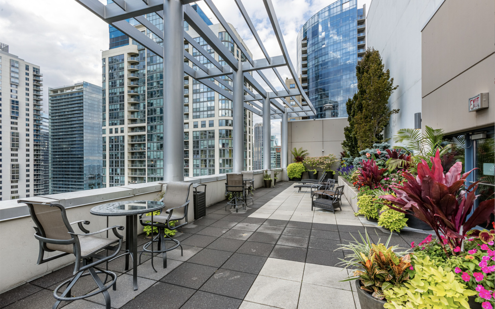 201 N Westshore Drive Unit: 2006