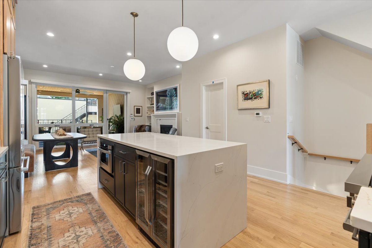 2023 W Augusta Boulevard Unit: 1W