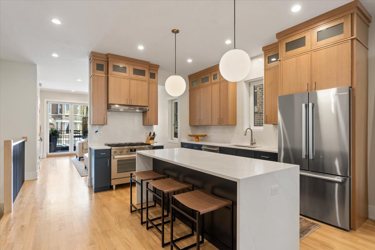 2023 W Augusta Boulevard Unit: 1W