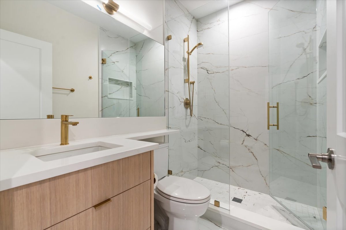 2023 W Augusta Boulevard Unit: 1W